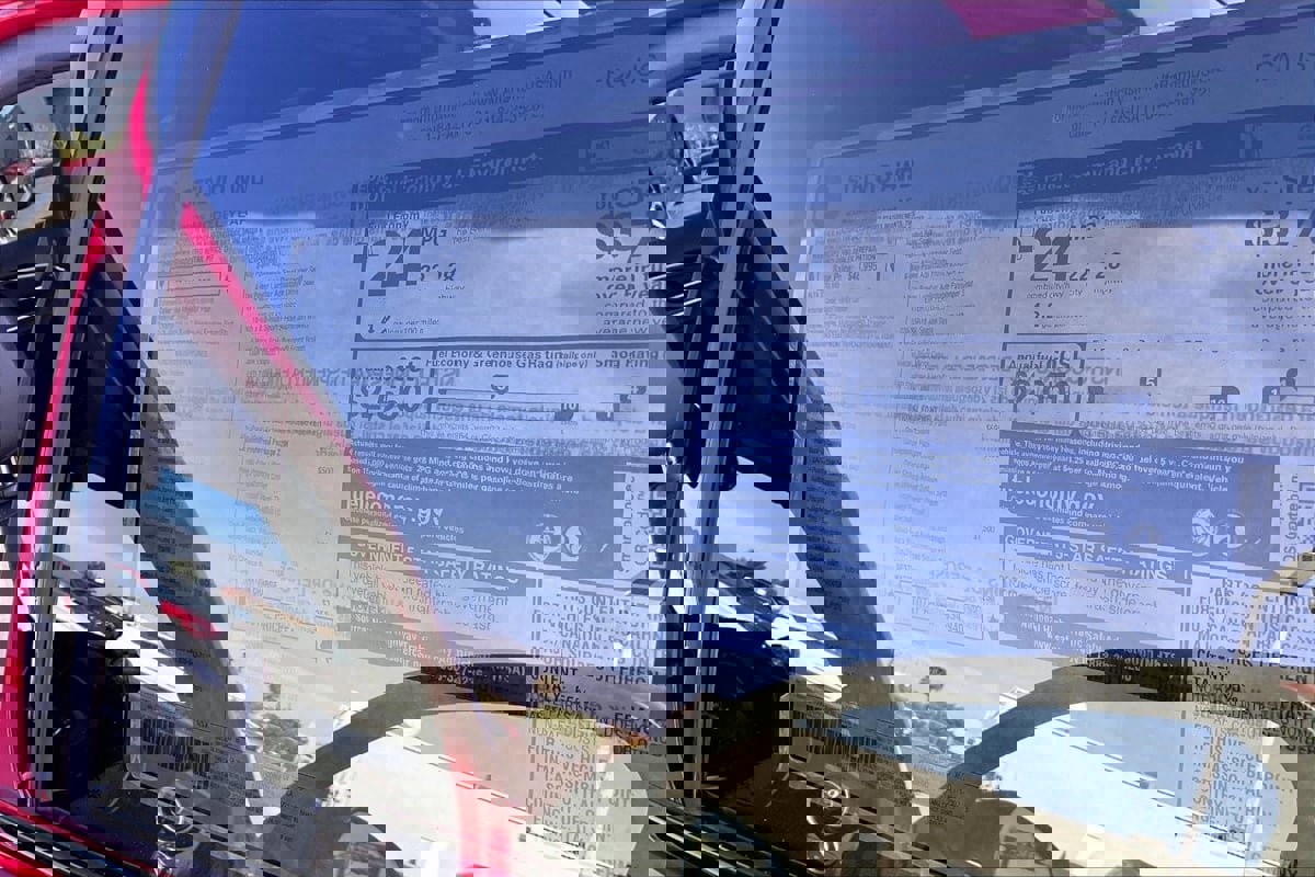 New 2025 Alfa Romeo Stelvio Sprint w/ Convenience Package image 14