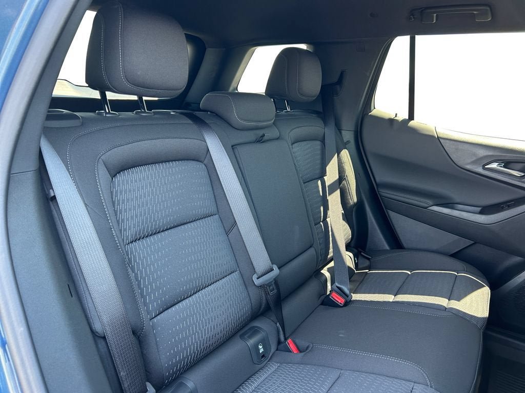 New 2026 Chevrolet Equinox LT w/ Midnight Edition FWD image 18