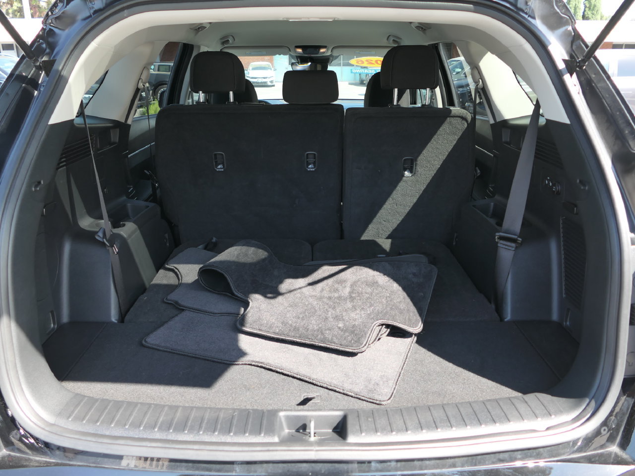 Used 2026 Kia Sorento LX FWD image 23