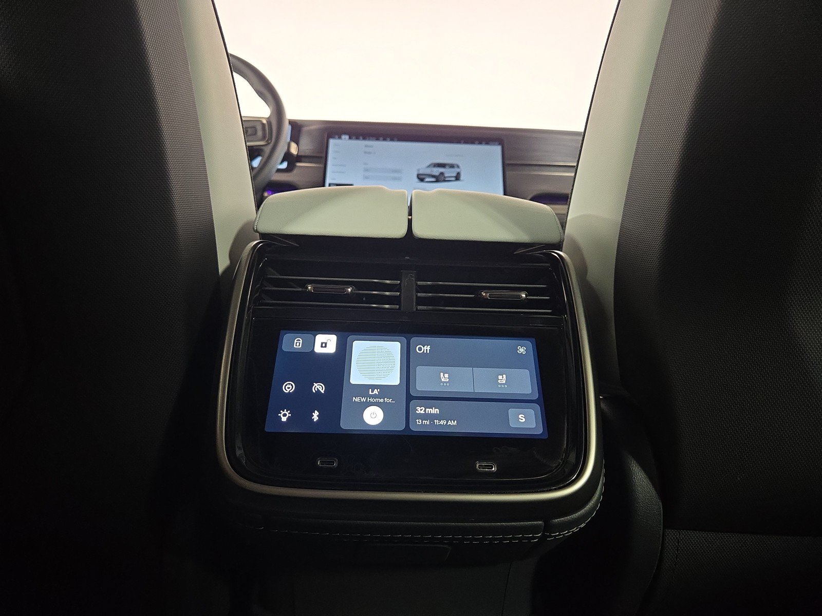 Used 2024 Rivian R1S Adventure AWD/4WD image 30