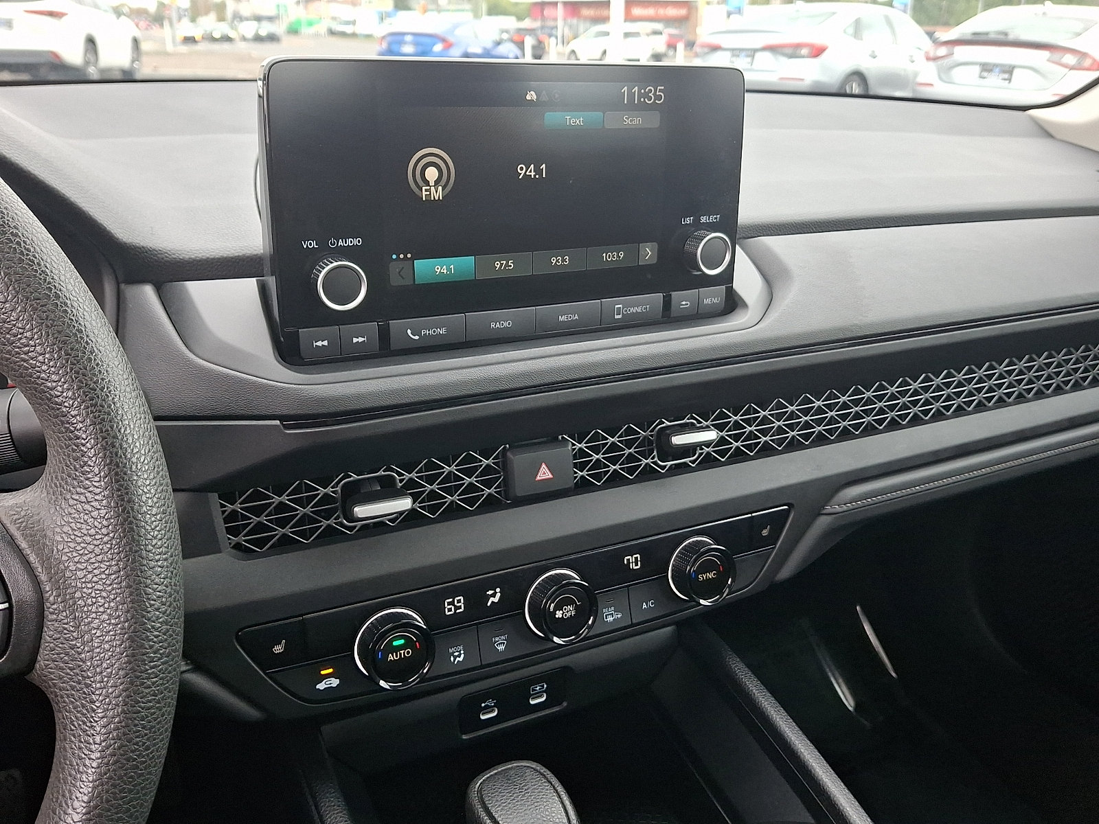 Used 2023 Honda Accord EX image 19