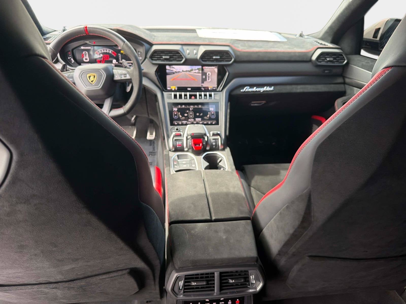 Used 2024 Lamborghini Urus Performante AWD/4WD image 18