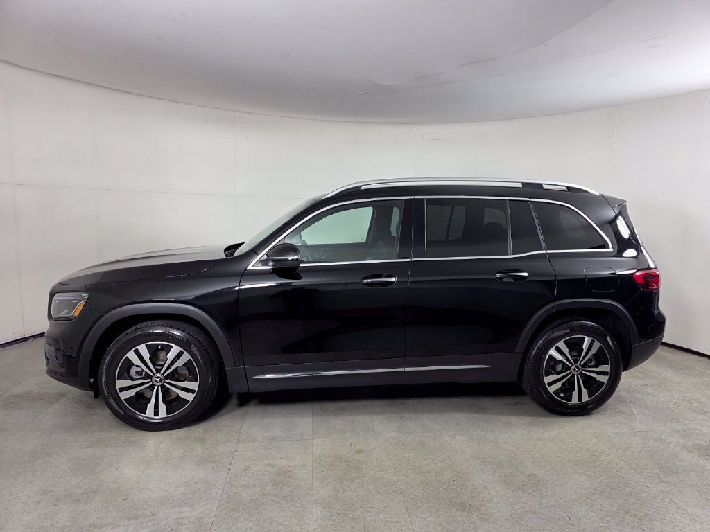 Certified 2025 Mercedes-Benz GLB 250 image 7