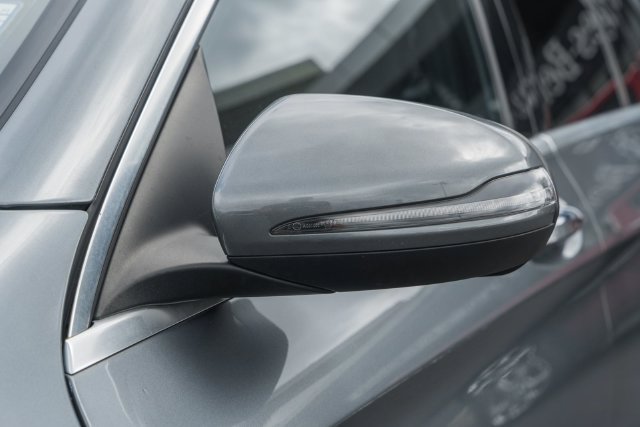Used 2019 Mercedes-Benz GLC 300 4MATIC image 18