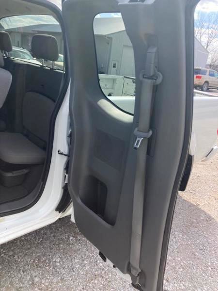Used 2019 Nissan Frontier S RWD image 23