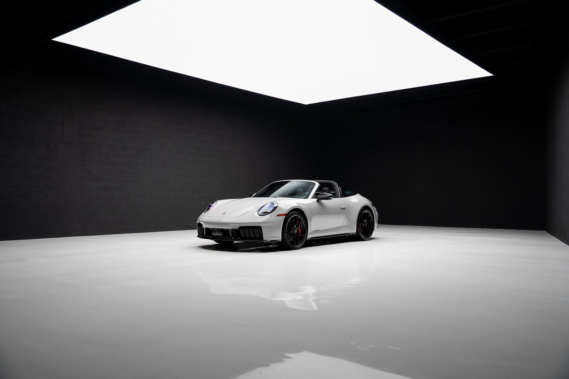 Used 2025 Porsche 911 Targa 4 GTS w/ Premium Package image 83