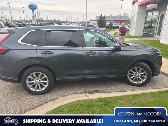 Used 2025 Honda CR-V EX image 1