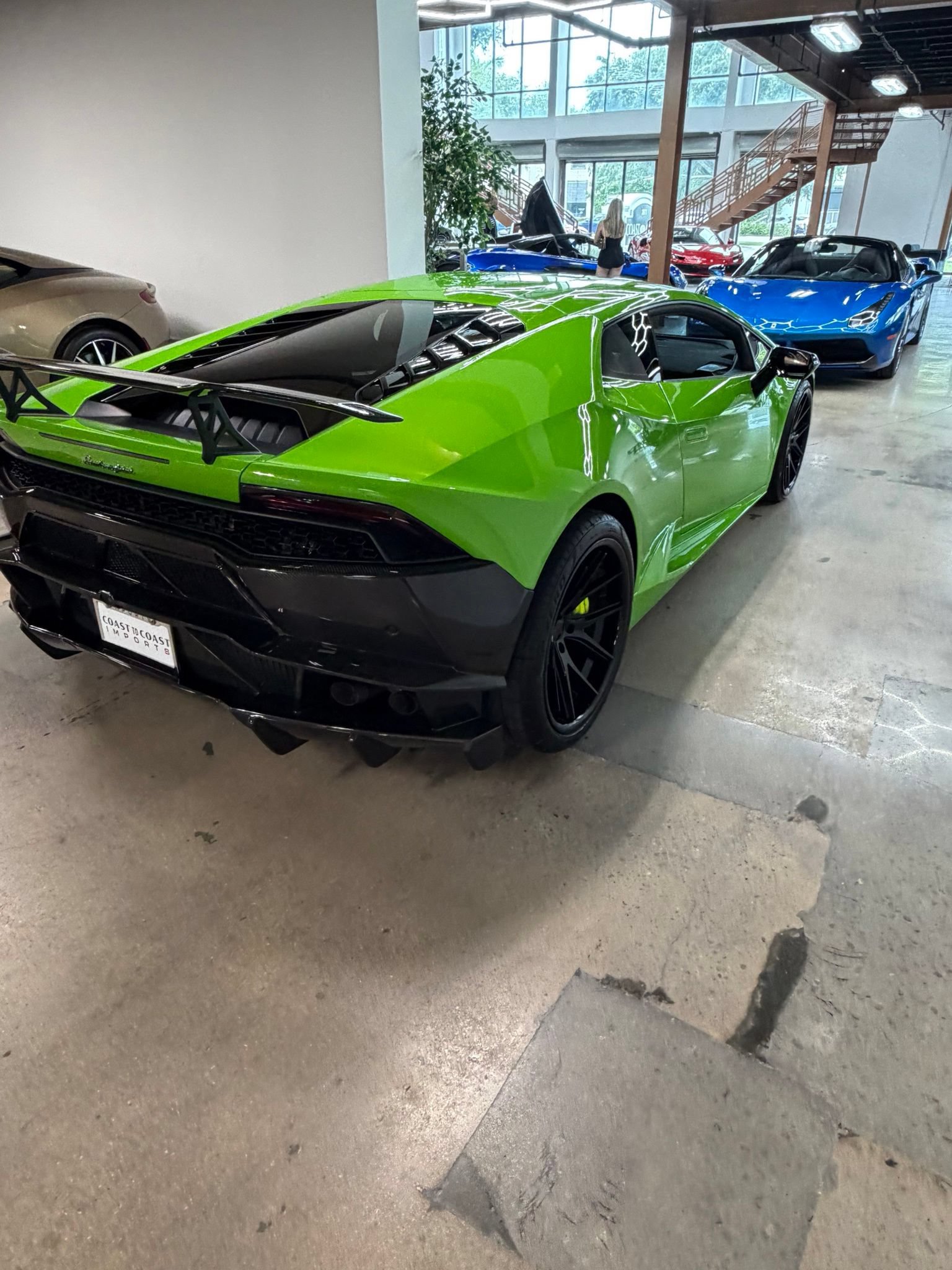 Used 2015 Lamborghini Huracan LP 610-4 AWD/4WD image 4