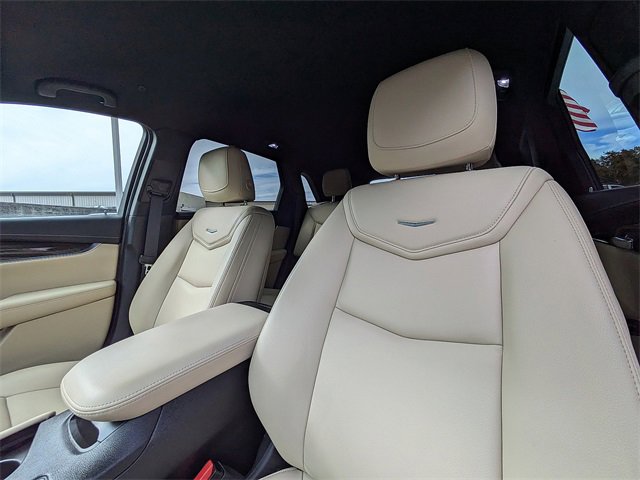 Used 2019 Cadillac XT5 FWD image 21