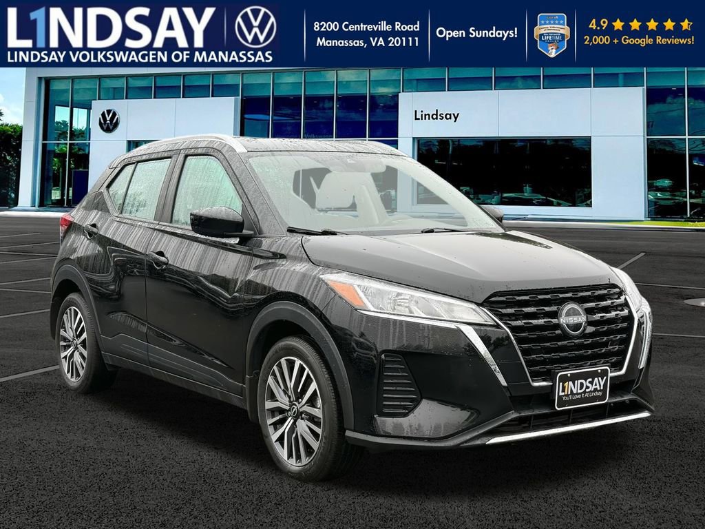 Used 2023 Nissan Kicks SV