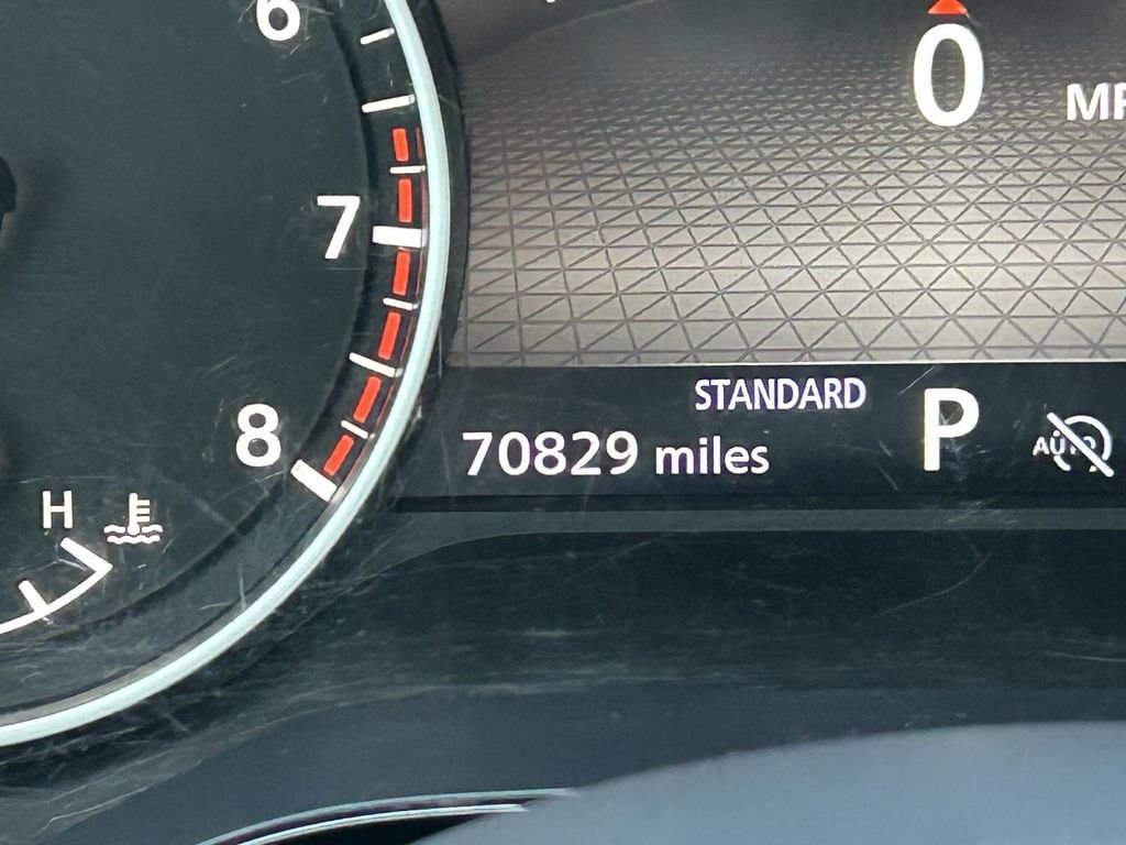 Used 2023 Nissan Pathfinder SL image 30