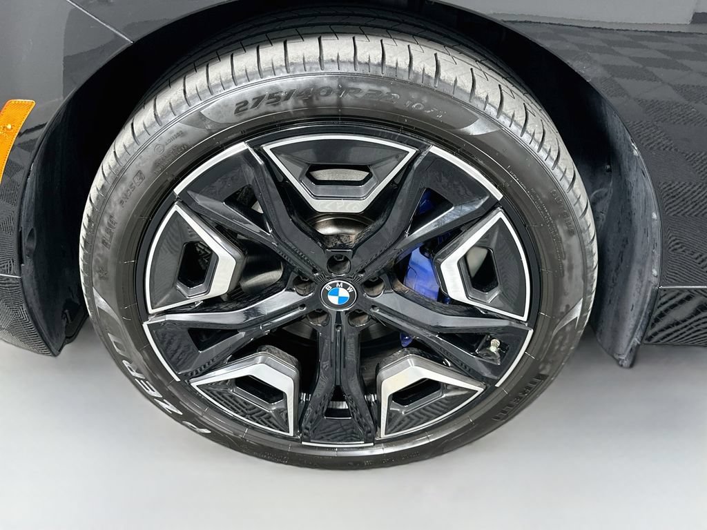 Certified 2024 BMW iX xDrive50 w/ Sport Package AWD/4WD image 31