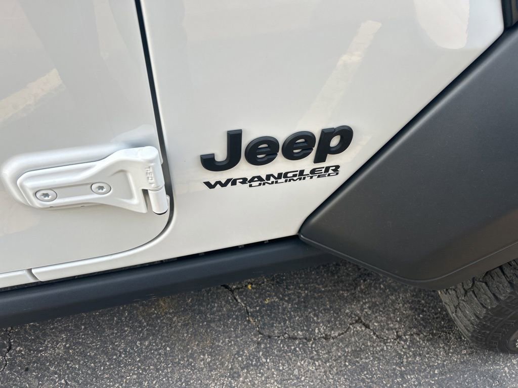 Used 2022 Jeep Wrangler Unlimited Sport AWD/4WD image 34