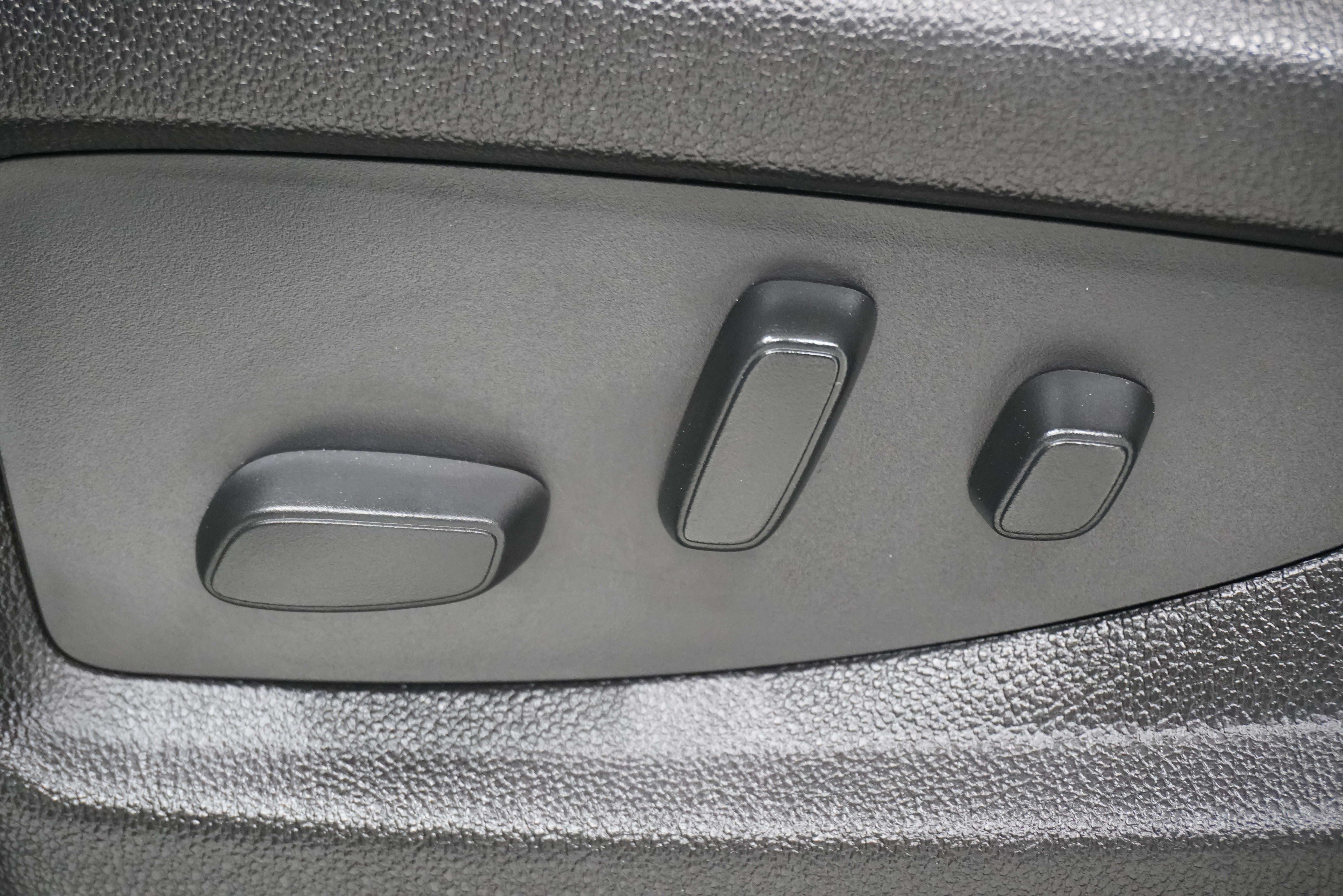 Used 2017 Chevrolet Tahoe LS RWD image 16