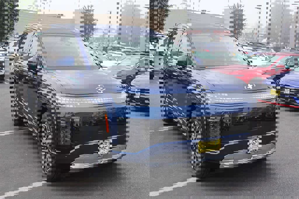 New 2026 Hyundai Ioniq 9 SEL image 3
