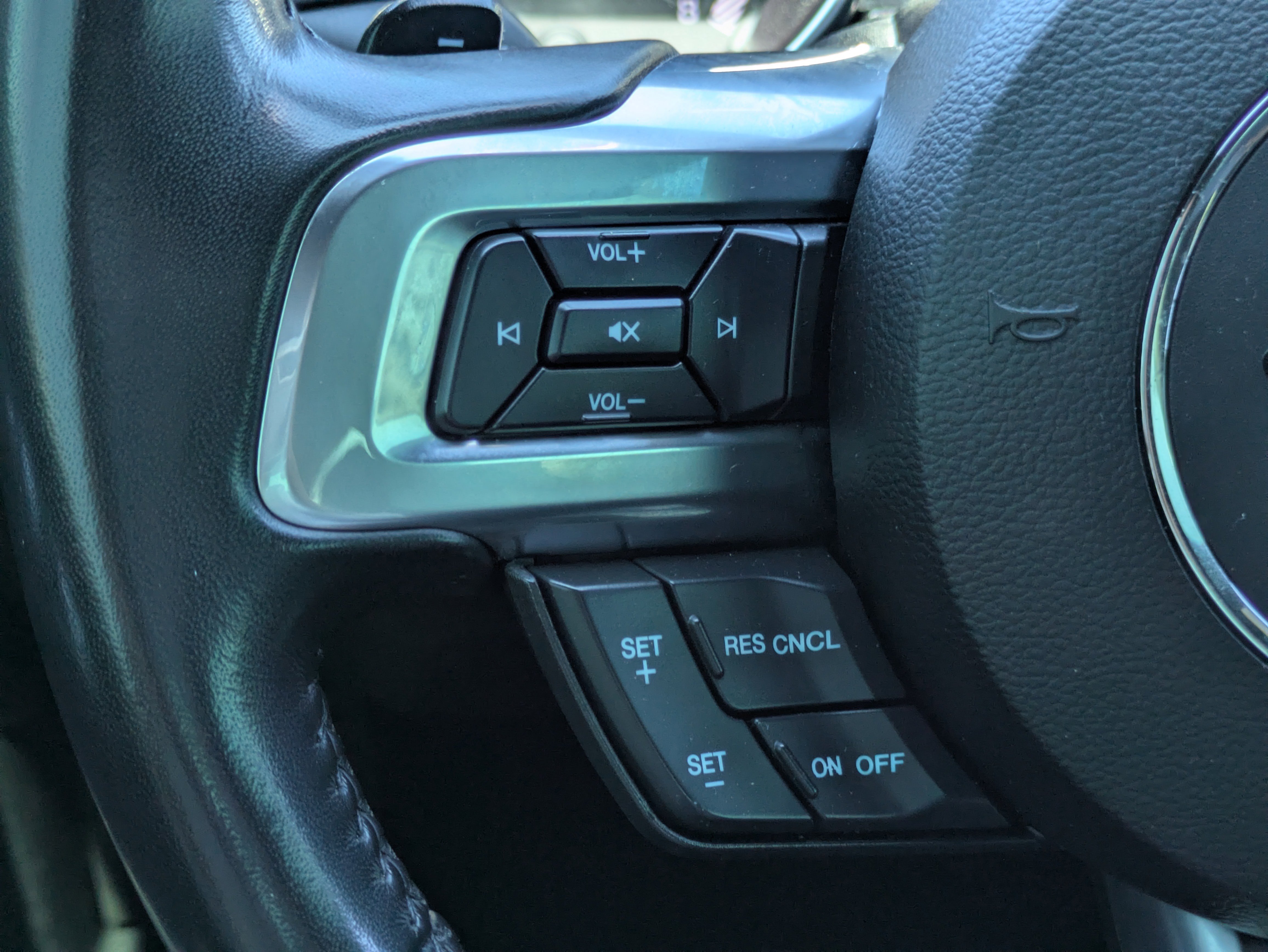 Used 2020 Ford Mustang Premium image 14