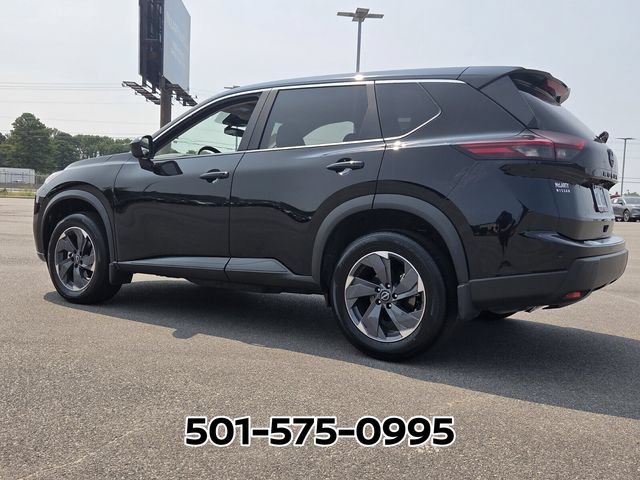 Used 2026 Nissan Rogue SV FWD image 3