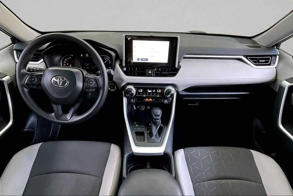 Used 2025 Toyota RAV4 XLE w/ Convenience Package FWD image 10
