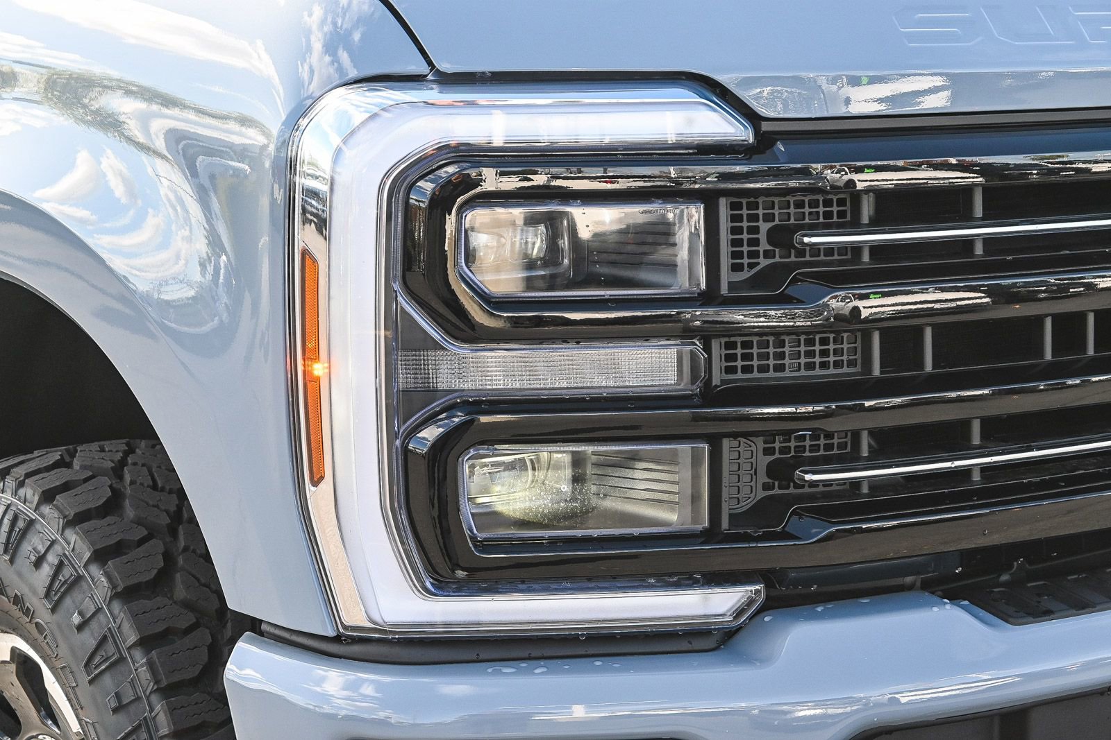 New 2026 Ford F250 Platinum w/ Tremor Off-Road Package image 13