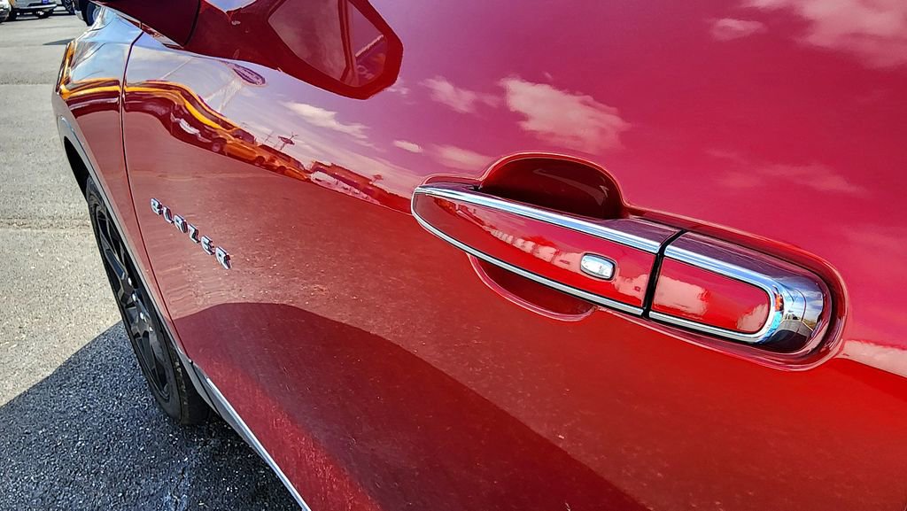 Used 2023 Chevrolet Blazer Premier AWD/4WD image 19