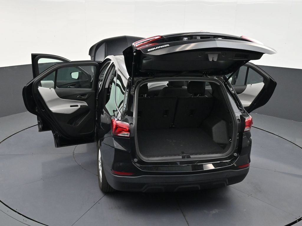 Used 2024 Chevrolet Equinox LS FWD image 32
