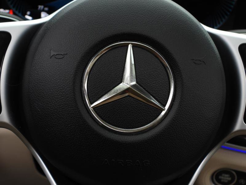 Used 2022 Mercedes-Benz GLS 450 4MATIC image 90