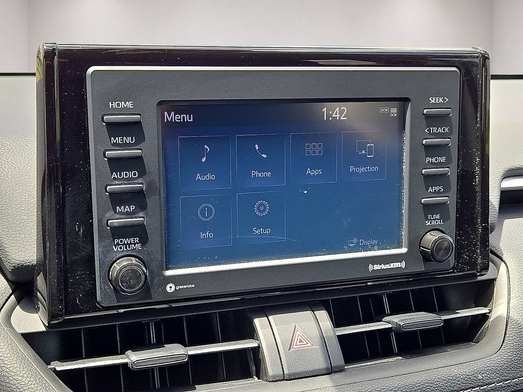 Used 2022 Toyota RAV4 LE AWD/4WD image 25