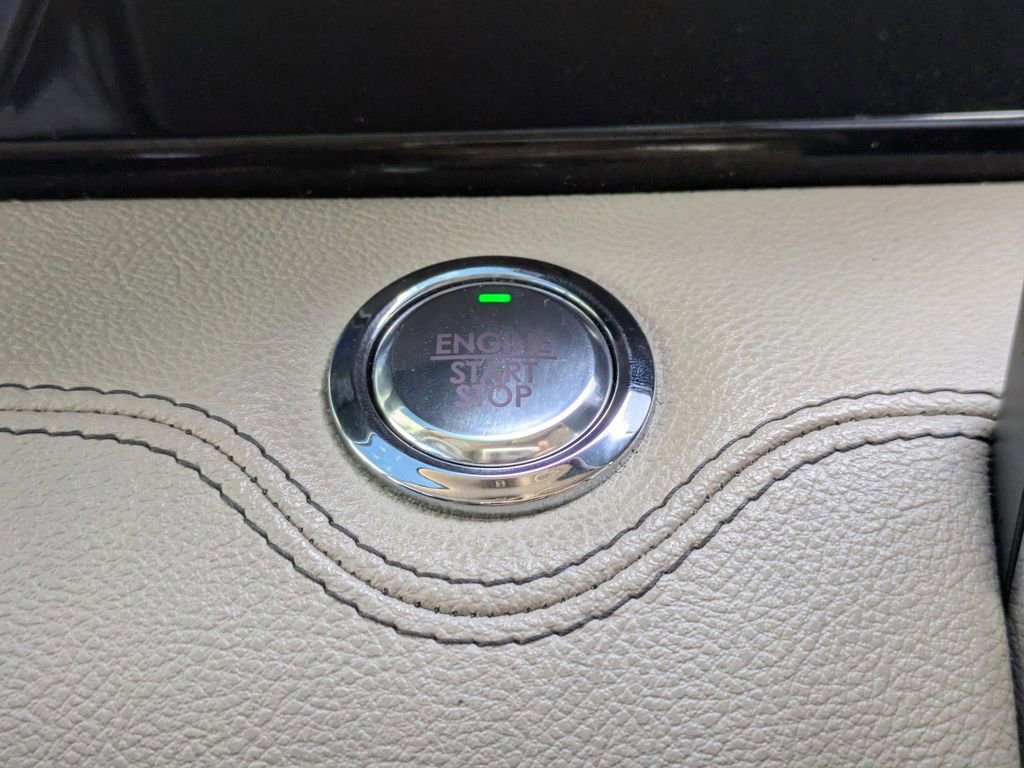 Certified 2024 Lincoln Navigator L Reserve image 35