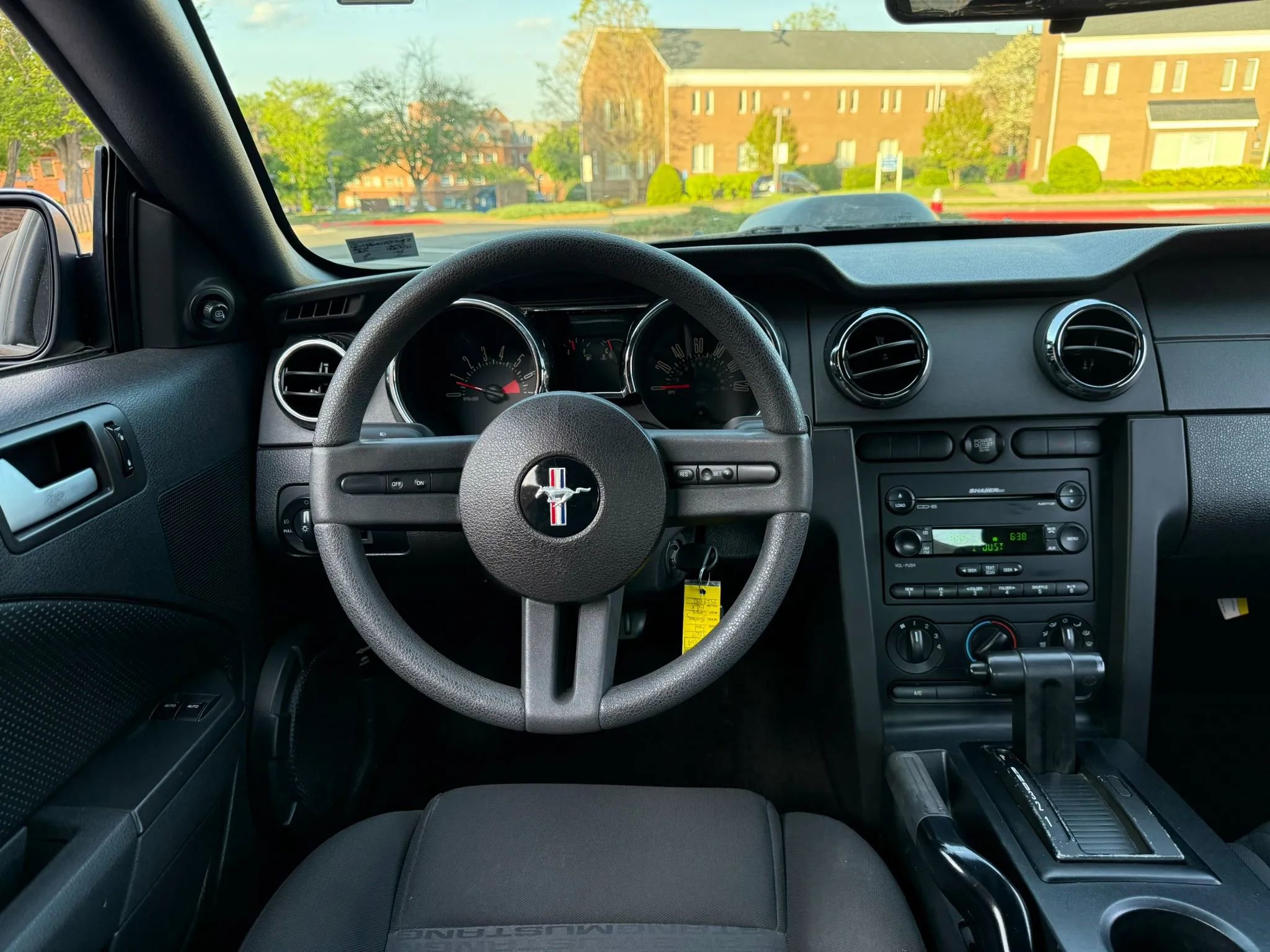 Used 2007 Ford Mustang Coupe RWD image 8
