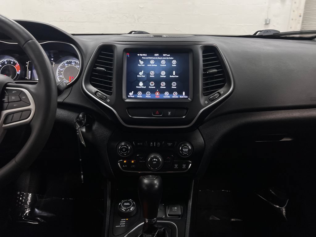 Used 2022 Jeep Cherokee Latitude w/ Sun & Sound Group AWD/4WD image 20