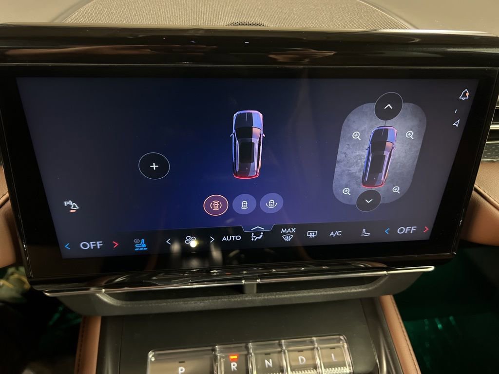 New 2026 Lincoln Nautilus Reserve w/ Jet Appearance Package AWD/4WD image 13