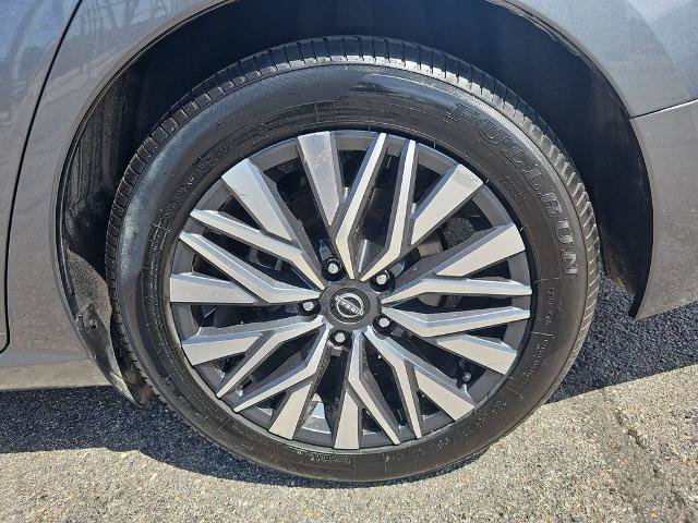 Used 2024 Nissan Altima 2.5 SV FWD image 32