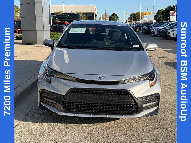 Used 2020 Toyota Corolla SE w/ SE Premium Package FWD image 8