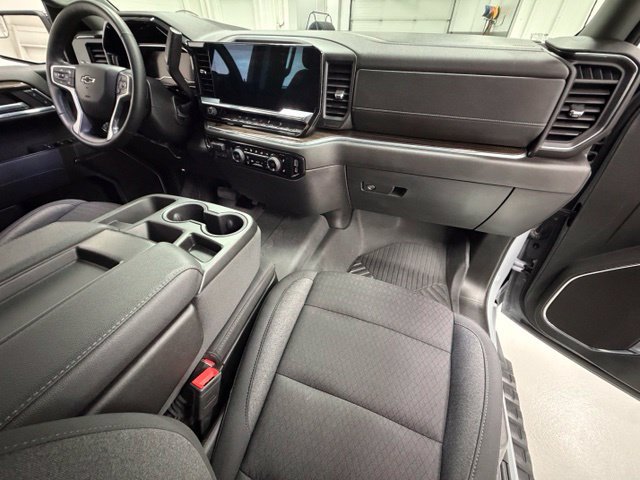 Certified 2024 Chevrolet Silverado 1500 RST AWD/4WD image 28