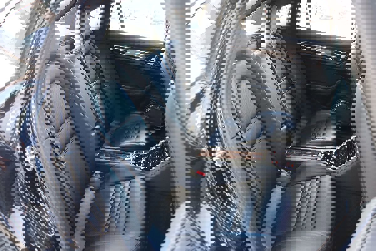 Used 2017 Porsche Panamera 4S w/ Sport Chrono Package image 50