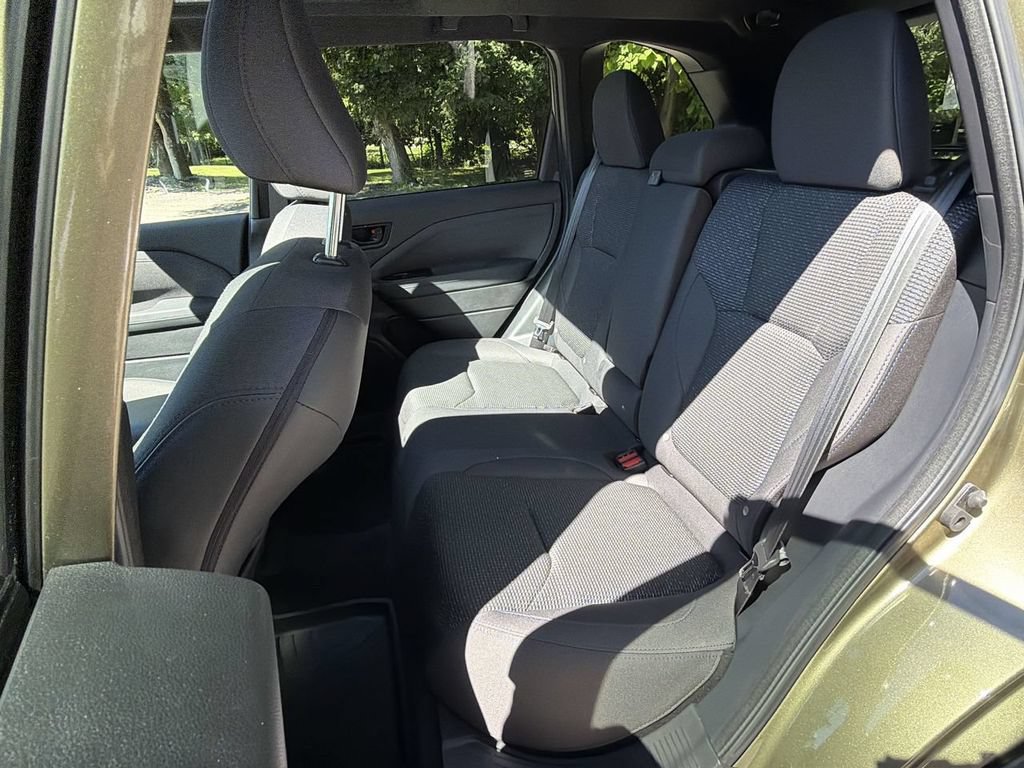 Used 2026 Subaru Forester Premium AWD/4WD image 23