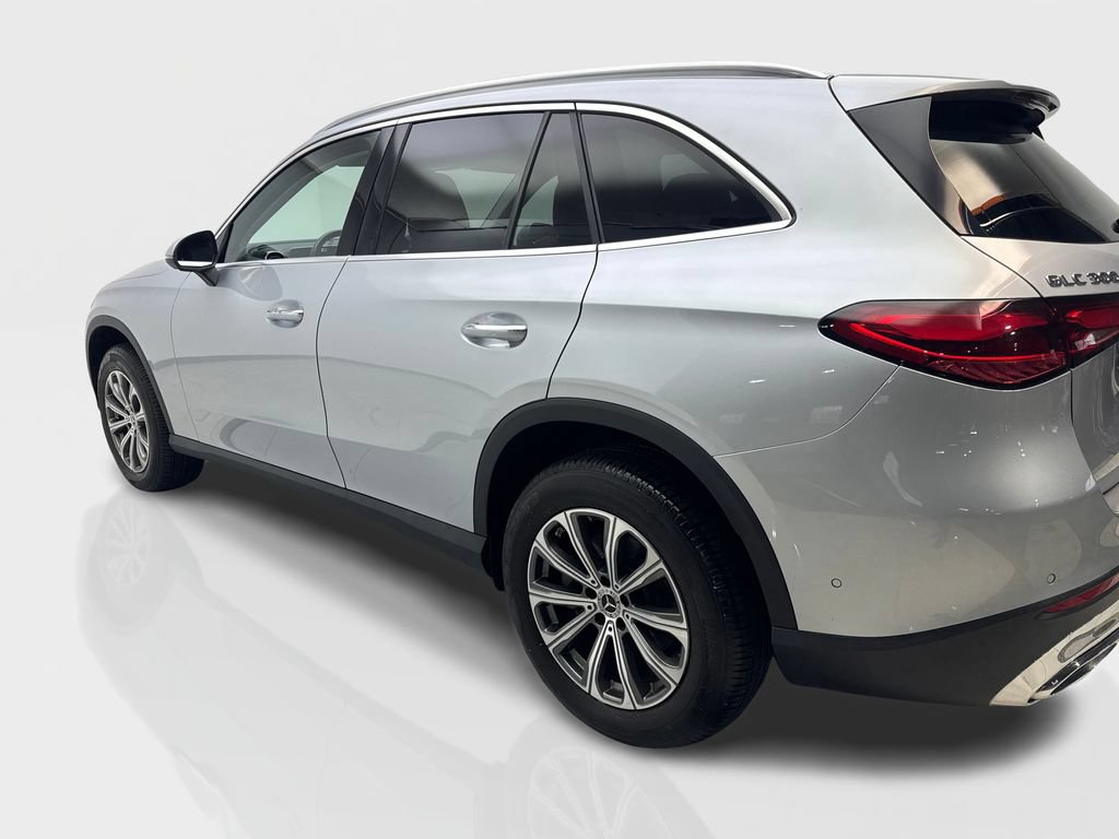 Used 2023 Mercedes-Benz GLC 300 4MATIC image 14