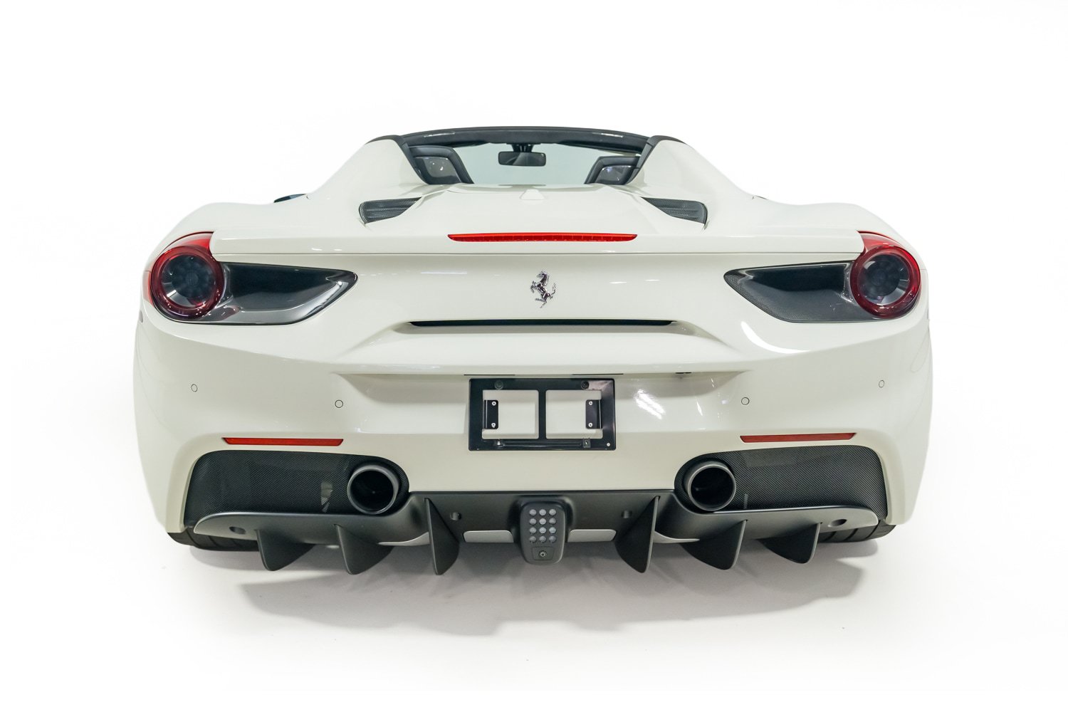 Used 2018 Ferrari 488 Spider RWD image 18