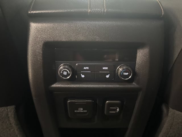 Used 2020 Chevrolet Traverse Premier w/ Redline Edition AWD/4WD image 30