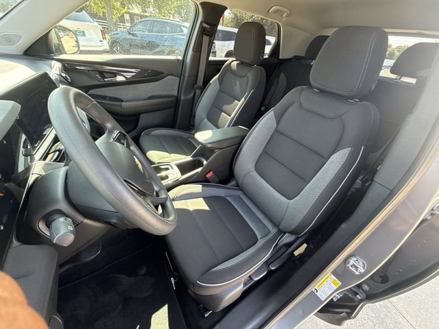 Used 2025 Chevrolet TrailBlazer LT FWD image 20