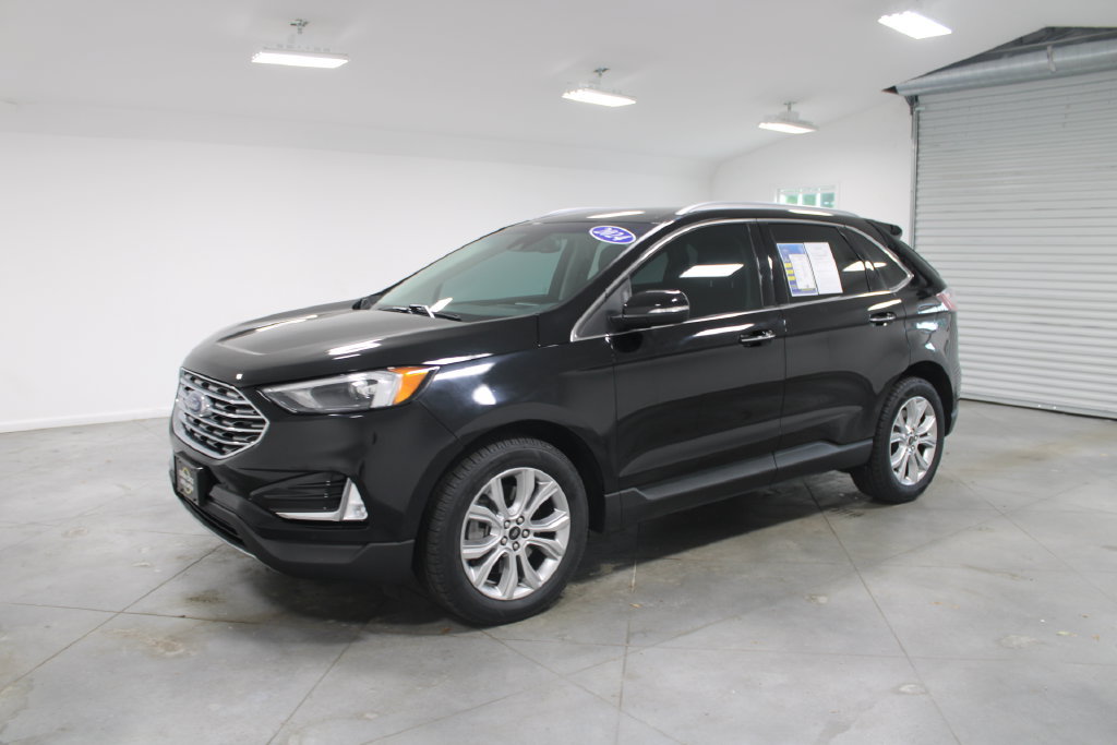Used 2024 Ford Edge Titanium AWD/4WD image 4