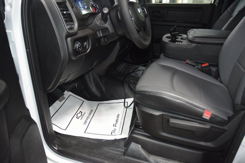 Used 2025 RAM 5500 Tradesman w/ Safety Group AWD/4WD image 31