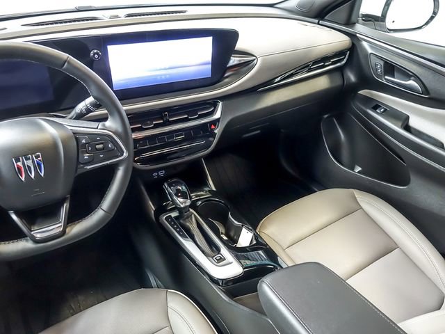 Certified 2024 Buick Envista Sport Touring FWD image 18