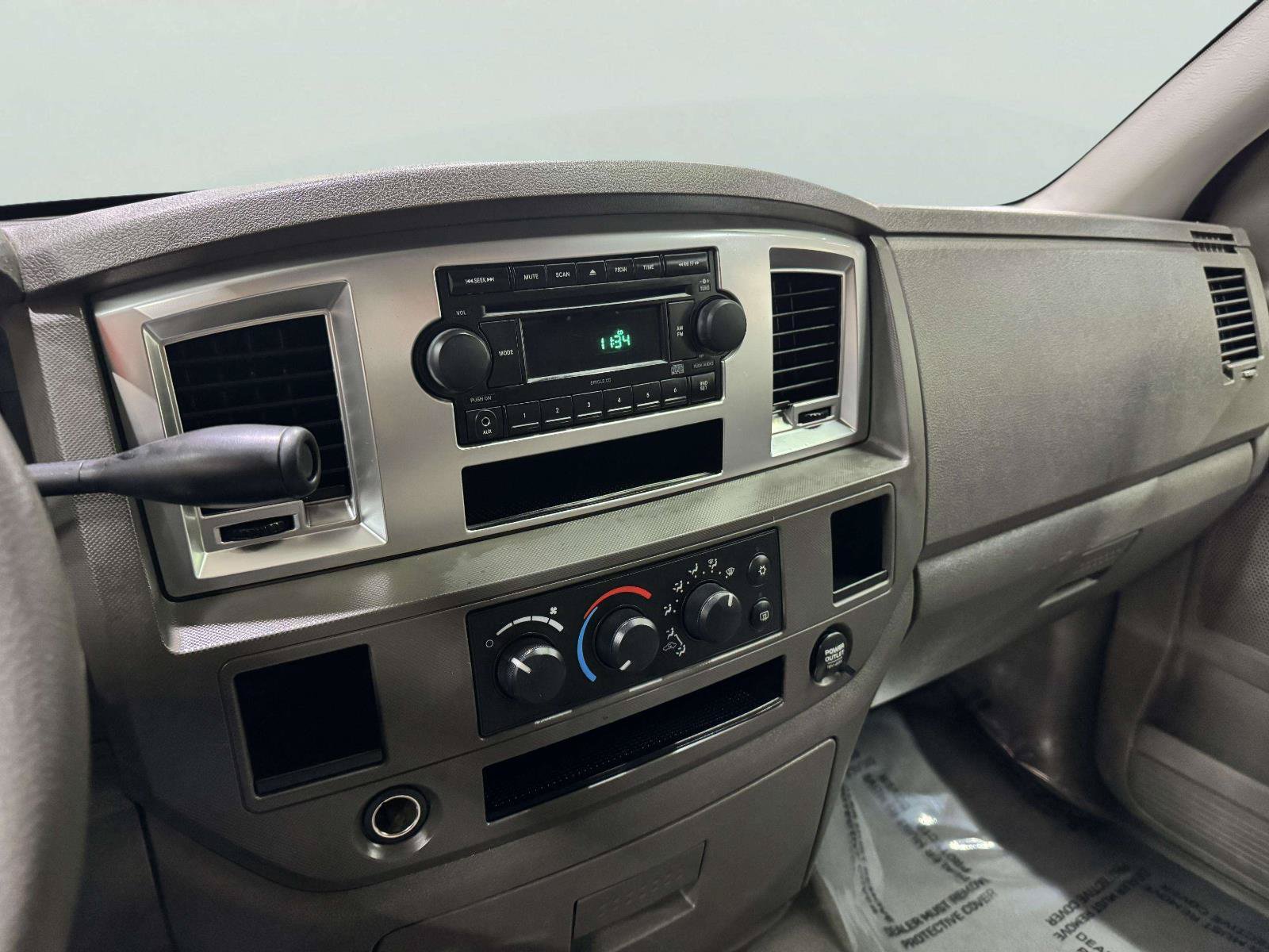 Used 2007 Dodge Ram 1500 Truck SLT RWD image 25