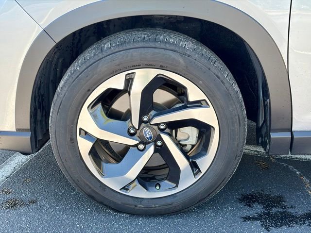 Used 2023 Subaru Forester Touring image 29