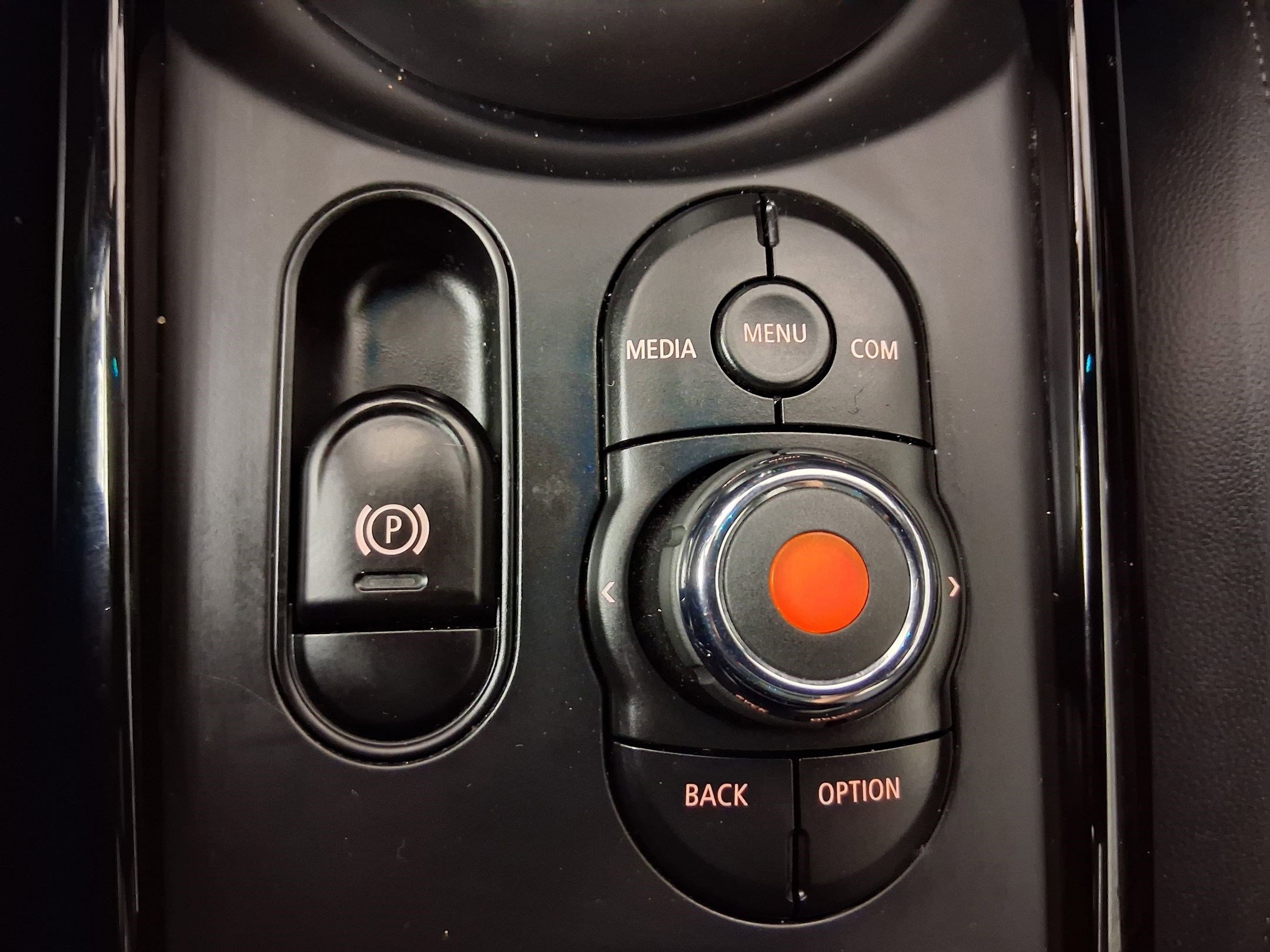 Used 2019 MINI Cooper Clubman S w/ Premium Package FWD image 30