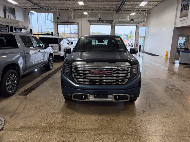 Used 2026 GMC Sierra 1500 Denali AWD/4WD image 2