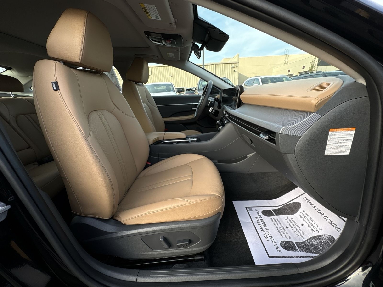 Used 2025 Hyundai Sonata Limited FWD image 27