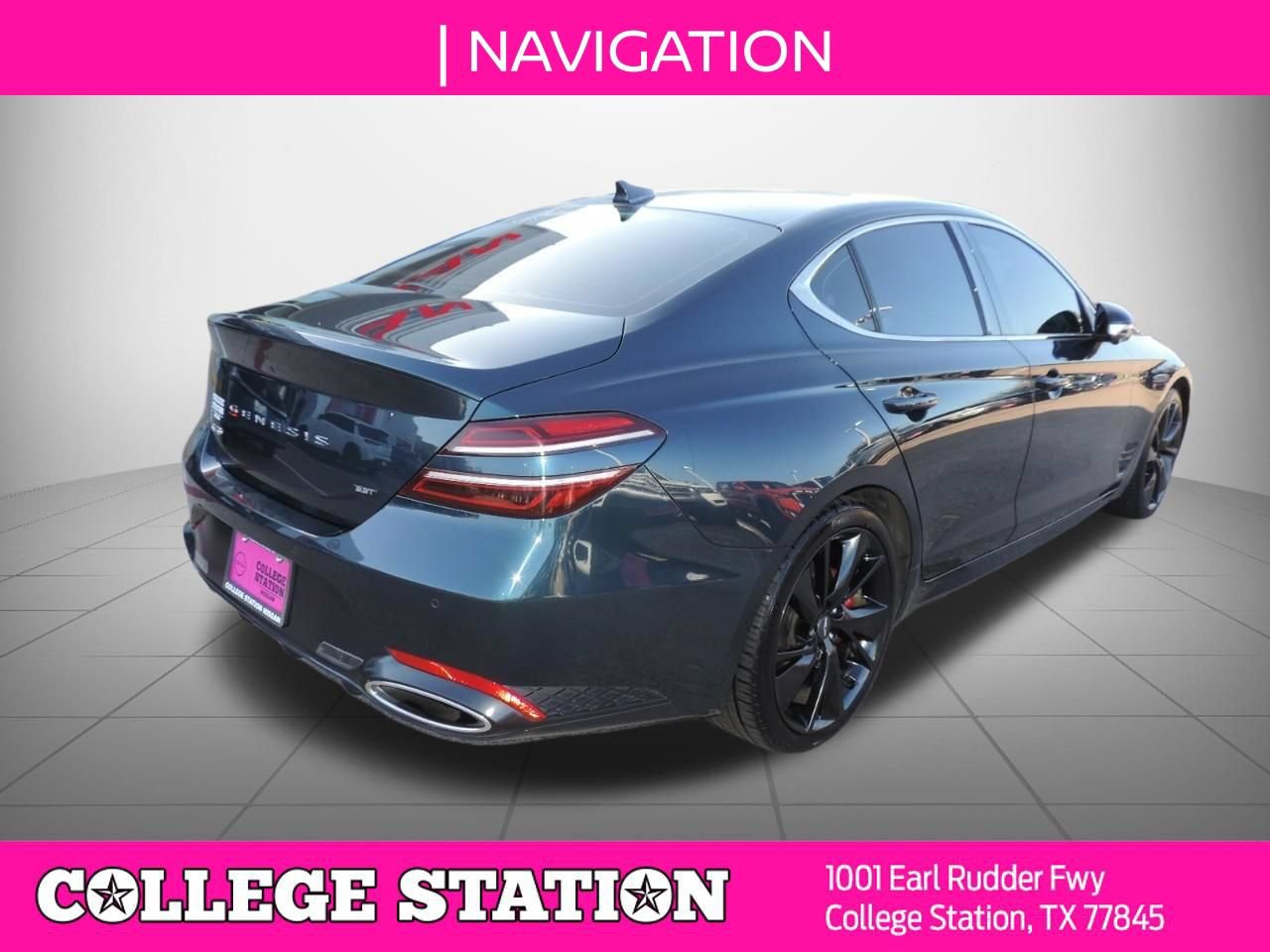 Used 2022 Genesis G70 3.3T RWD image 4