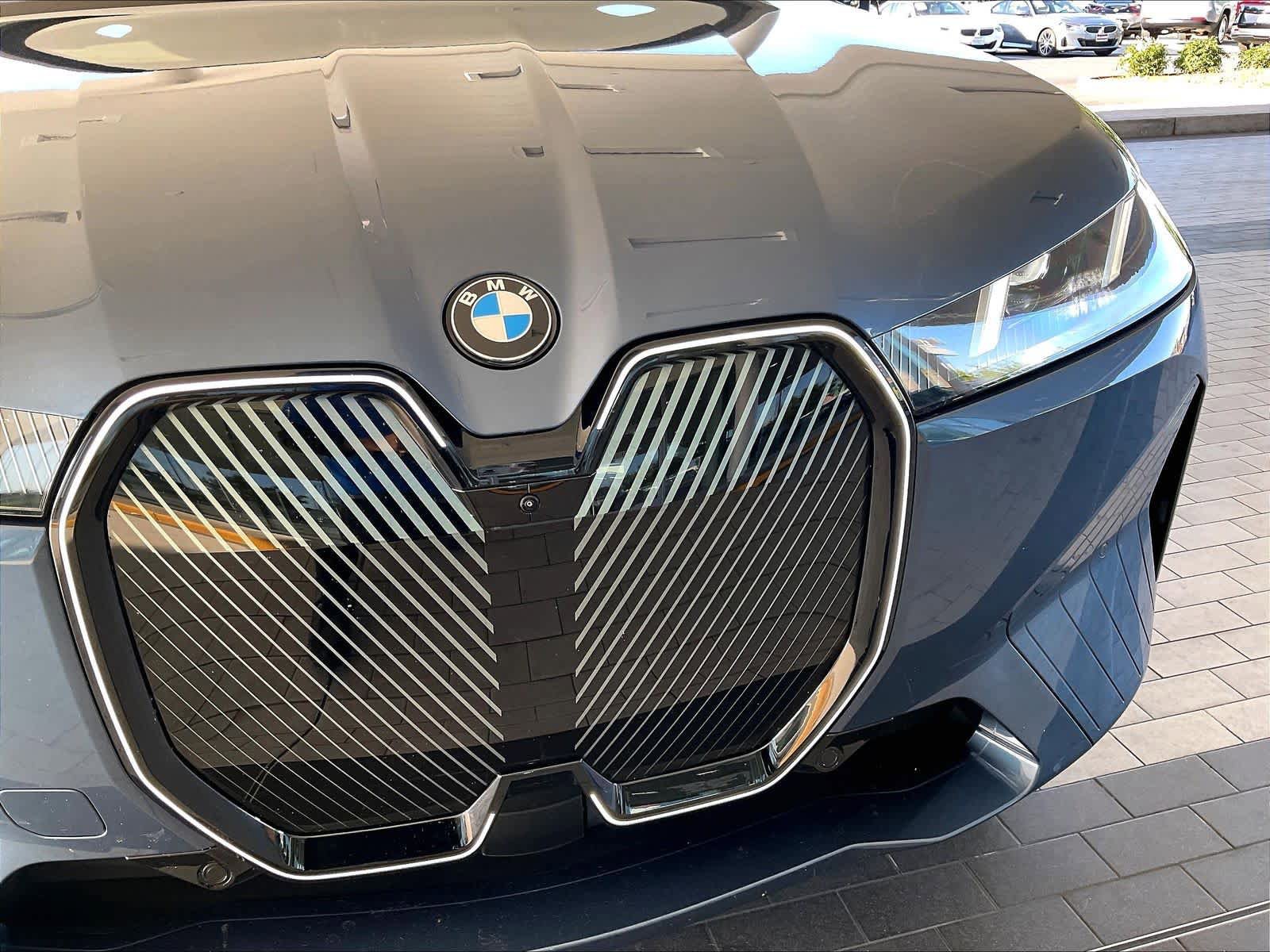 Used 2026 BMW iX xDrive60 AWD/4WD image 32